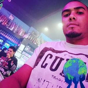 Meet your Posher, Leo